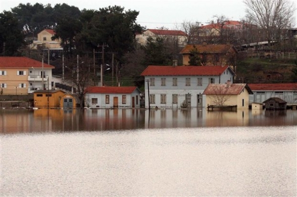 Σε επιφυλακή ο Έβρος λόγω έντονων βροχοπτώσεων στη Βουλγαρία