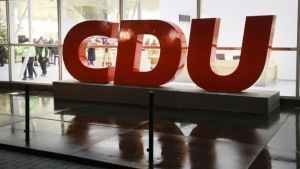 Γερμανία: Το Προεδρείο του CDU στηρίζει την υποψηφιότητα του Άρμιν Λάσετ