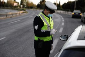 Θεσσαλονίκη: Ποιοι δρόμοι «παίρνουν την πρωτιά» στην παράνομη στάθμευση