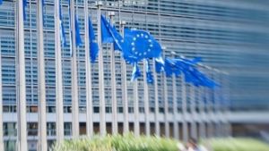 Απειλές από ΕΕ για αποκλεισμό του εμβολίου της AstraZeneca