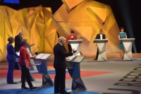 Εξοντωτικό το ύστατο ντιμπέιτ για το Brexit, ενώ η κάλπη εμφανίζεται στο νήμα