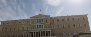 Βουλή:Αντιπαράθεση για την εισβολή αντιεξουσιαστών