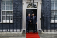 ΗΠΑ - Ευρώπη: Προνομιακή σχέση στις Συμπληγάδες της κρίσης