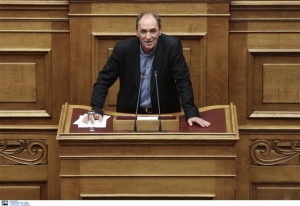 <div>Σταθάκης: Στροφή στην ανάπτυξη από το β' εξάμηνο</div>