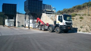 Κινητός σταθμός μεταφόρτωσης απορριμμάτων στον Ελαιώνα
