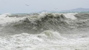 Η περιπέτεια του 62χρονου ψαρά που πάλεψε με τα κύματα