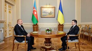 Συμφωνίες άμυνας και ενέργειας: Ο Ζελένσκι και ο Αλίεφ ενισχύουν τη συνεργασία τους