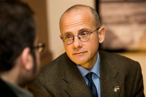 Αντρέας Ούμλαντ: «Στο φόντο υπάρχει η απογοήτευση στη Ρωσία για τον άξονα Μόσχας - Πεκίνου»