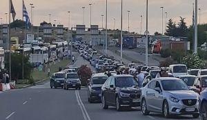 Βουλεύτρια ΣΥΡΙΖΑ: «Απίστευτη ταλαιπωρία των οδικών τουριστών» (pics)