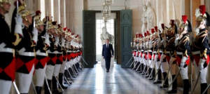 Deutsche Welle: «Κράτος πρόνοιας του 21ου αιώνα» υπόσχεται ο Μακρόν