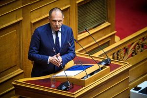 Η δήλωση Γεραπετρίτη που άναψε φωτιές