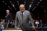 ΗΠΑ: Ξαφνικός θάνατος στο Ανώτατο Δικαστήριο πυροδοτεί πολιτική κόντρα