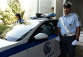 Συνέλαβαν νεαρούς στο Λαύριο για εξαπάτηση ηλικιωμένων