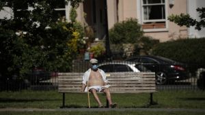 Οι «απεγνωσμένοι» για Ελλάδα Βρετανοί τουρίστες και τα βρετανικά εμπόδια