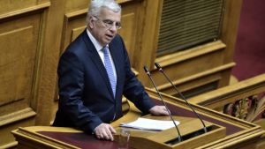 Θεσσαλονίκη: Πέταξαν μπογιές και τρικάκια στο γραφείο του βουλευτή Σιμόπουλου (pics)