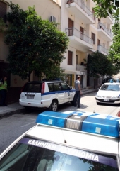 Επίθεση αγνώστων σε αστυνομικό της Τροχαίας στα Εξάρχεια