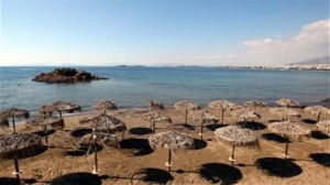 Ηλεκτρονικές δημοπρασίες από το ΥΠΟΙΚ για την παραχώρηση απλής χρήσης αιγιαλού
