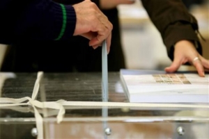 Στα 62 ευρώ μεικτά η εκλογική αποζημίωση για τους ένστολους