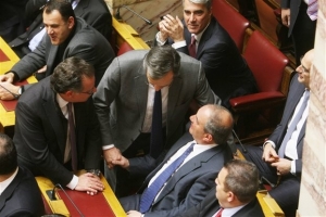 Νέα Δημοκρατία: Βαρόνοι, δελφίνοι, στελέχη και βουλευτές στο γαϊτανάκι των επαφών και των συναντήσεων