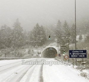 Πυκνό χιόνι σε πολλές περιοχές της χώρας
