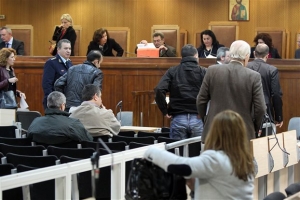 Σε εξέλιξη αντιφασιστική συγκέντρωση στο Εφετείο Αθηνών