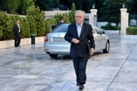 Αντίβαρο στο Μνημόνιο με πόλεμο στη διαφθορά