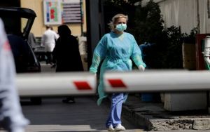 Κορονοϊός: Κατέληξε 82χρονος στο Παπανικολάου – Στους 225 οι νεκροί στη χώρα