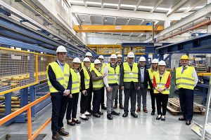 Ο ΣΕΒ επισκέφθηκε τον βιομηχανικό χώρο της ELVIAL