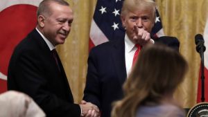 Ευρωταξίδια - Υδροξυχλωροκίνη: Βέτο Βερολίνου για Τουρκία λόγω του... θαυματουργού φαρμάκου του Τραμπ!