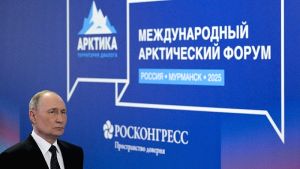 Πούτιν: Σημαντικές οι προθέσεις του Τραμπ για τον έλεγχο της Γροιλανδίας
