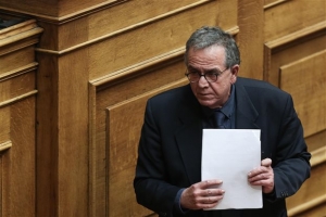 Συνάντηση Μουζάλα με τον Γερμανό υπουργό Εσωτερικών