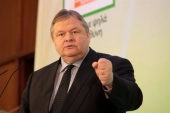 Βενιζέλος: Δεν πρέπει να αποκλειστούμε από την αγορά ομολόγων