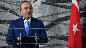 Αιχμές Τσαβούσογλου: Χώρες του ΝΑΤΟ θέλουν την συνέχιση του πολέμου στην Ουκρανία