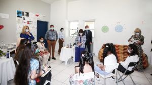ΔΟΜ Ιλίου: «Είμαι τυχερή που συναντώ την ΠτΔ» - Τα συγκινητικά λόγια 17χρονης στην Σακελλαροπούλου