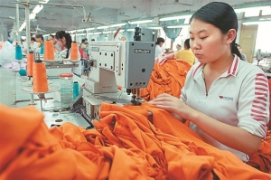 Η Κίνα χαράζει νέους «δρόμους του μεταξιού»