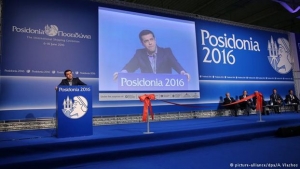 Süddeutsche Zeitung: Τσίπρας, «o φίλος των εφοπλιστών»