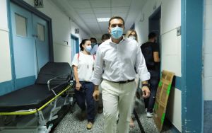 Με την διοίκηση του “Ευαγγελισμού” συναντήθηκε ο Αλέξης Τσίπρας