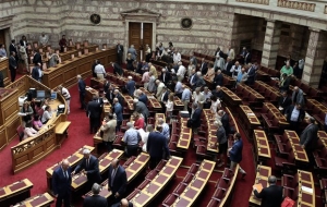 Βουλή: Αναβλήθηκε η συζήτηση για Noor 1 και Καμμένο