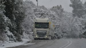 Θέμα στα διεθνή ΜΜΕ η κακοκαιρία «Ελπίς» (vid)