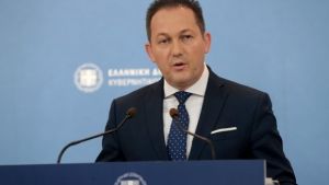 Πέτσας στον ΣΚΑΪ 100.3 - Αγ. Παρασκευή: Δεν είναι μια αυθόρμητη προσπάθεια κάποιων να βγουν έξω