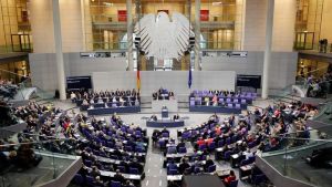 Γερμανία: Εγκρίθηκε το “φρένο έκτακτης ανάγκης” για την πανδημία