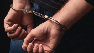 Θεσσαλονίκη: Σύλληψη 34χρονου για διαρρήξεις και φθορές αυτοκίνητων