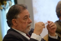 Κυβέρνηση συνεργασίας ΣΥΡΙΖΑ-ΝΔ προτείνει ο Γ. Πανούσης