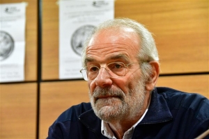 Αλαβάνος: Η Ελλάδα πρέπει να έχει στα χέρια της νομισματική πολιτική