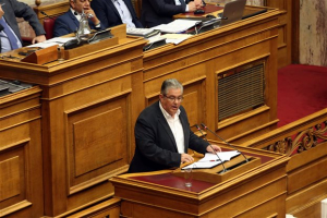 Κουτσούμπας: Το νέο μνημόνιο δεν κρύβεται πίσω από σόου με γραβάτες