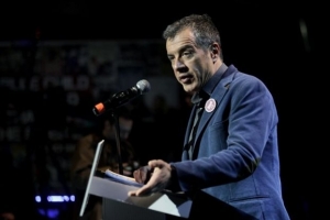 Το Ποτάμι: «Οι υπουργοί να μην παίζουν με τη φωτιά»