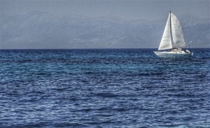 Μεγάλη ποσότητα ακατέργαστης ινδικής κάνναβης σε ιστιοφόρο