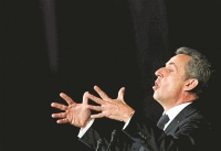 Ο Σαρκοζί ξεκινά προεκλογική εκστρατεία με νέο βιβλίο