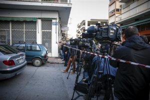 Τα στοιχεία της ΕΛ.ΑΣ για τον τελευταίο μεταμεσονύκτιο καυγά που όπλισε το χέρι του αστυνομικού φρουρού στους Αγίους Αναργύρους