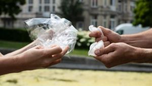 Θεσσαλονίκη: Εθελοντές “καθάρισαν” την παραλία της Αρετσούς